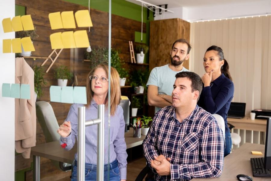 Invoering loontransparantie uitgesteld tot 2027