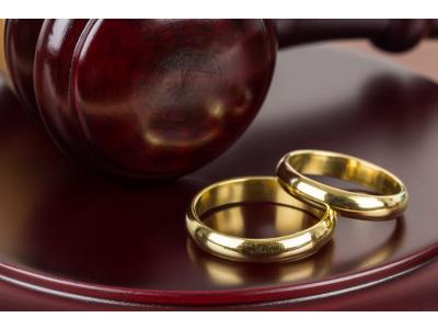 Schenking bij aangaan huwelijkse voorwaarden?